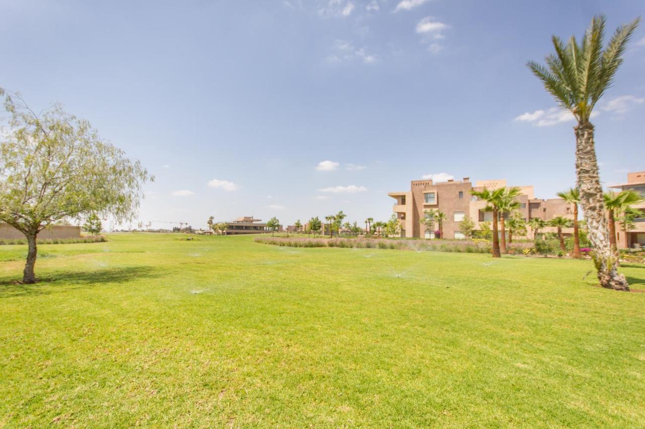 Lumineux Et Vue Degagee Sur Piscine A Prestigia Lägenhet Marrakesh Exteriör bild