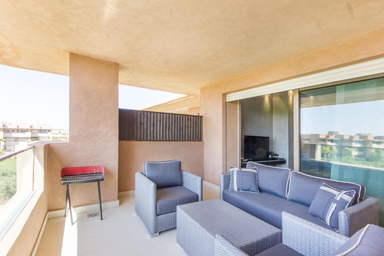 Lumineux Et Vue Degagee Sur Piscine A Prestigia Lägenhet Marrakesh Exteriör bild